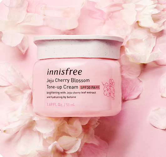 私が花咲く春のデビューメイク 花よりワタシ イニスフリー innisfree